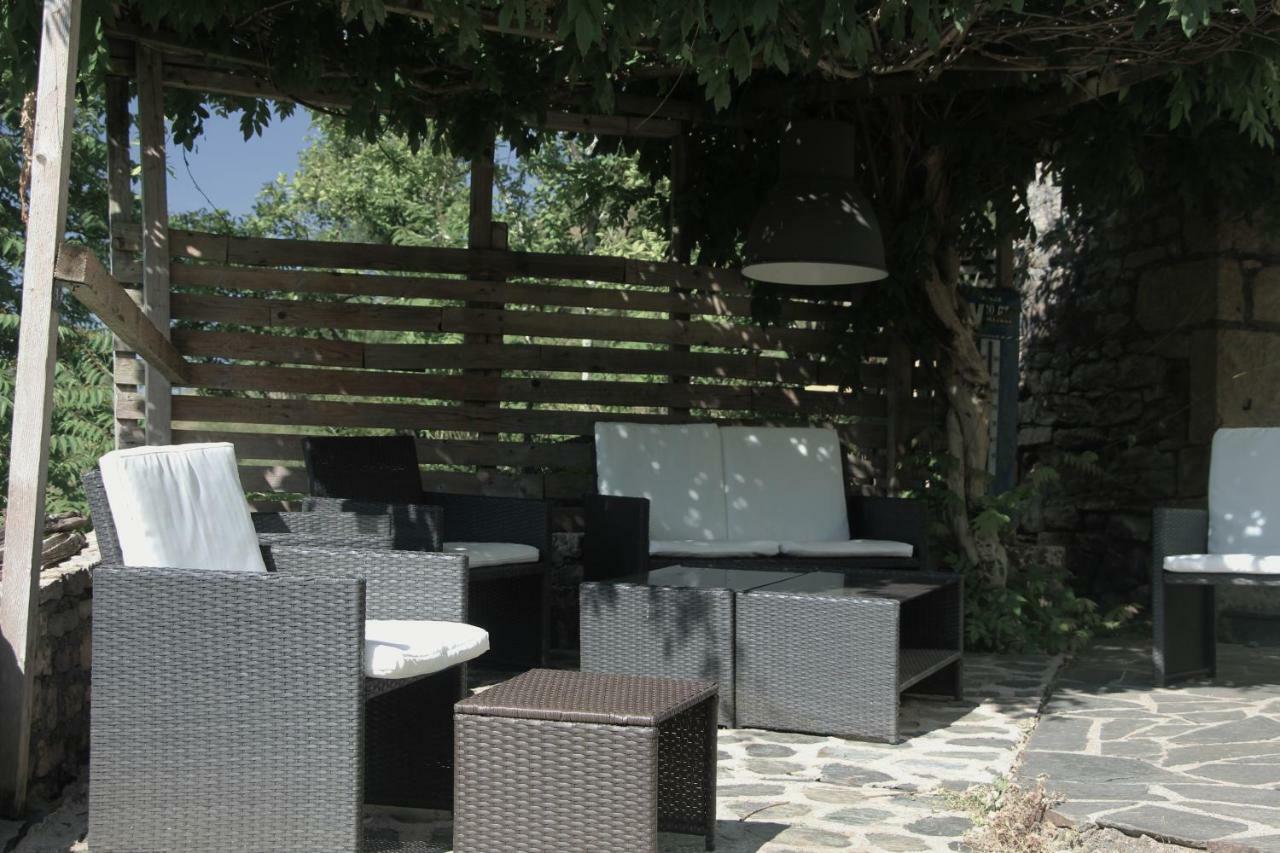 Bed and Breakfast Aux Berges Du Coubisou Екстер'єр фото